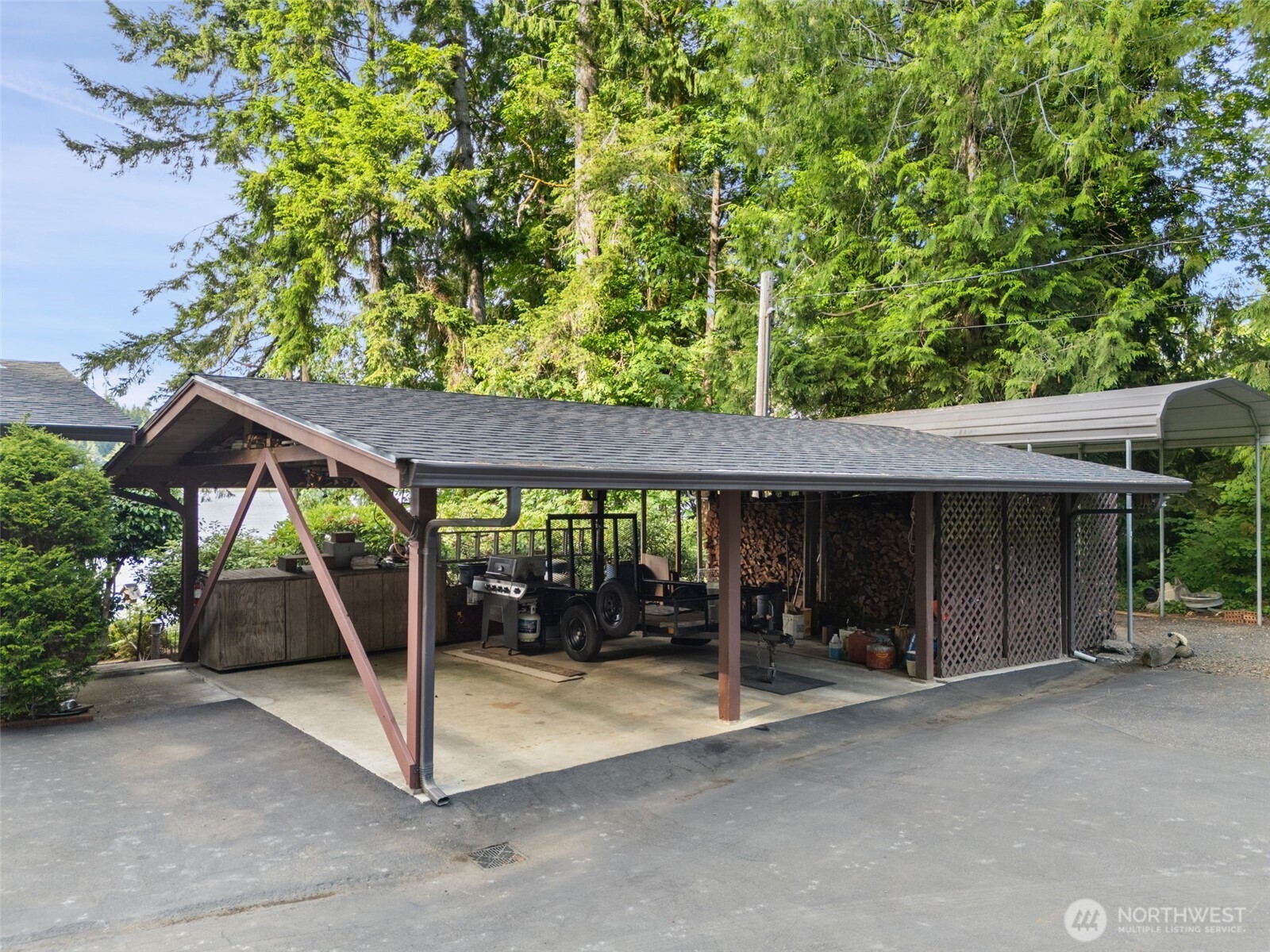 2540992 Property Photo 6