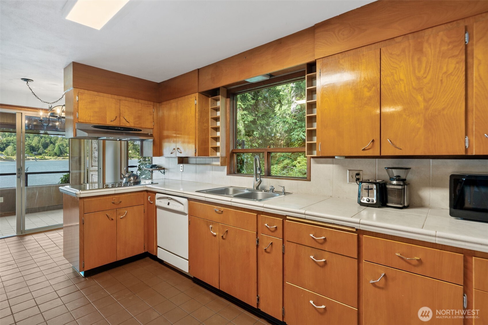 2540992 Property Photo 13