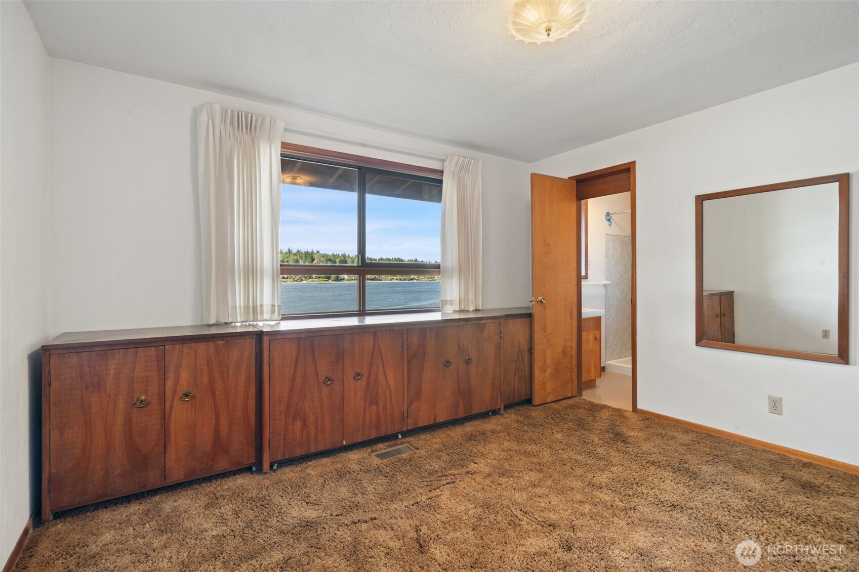 2540992 Property Photo 16