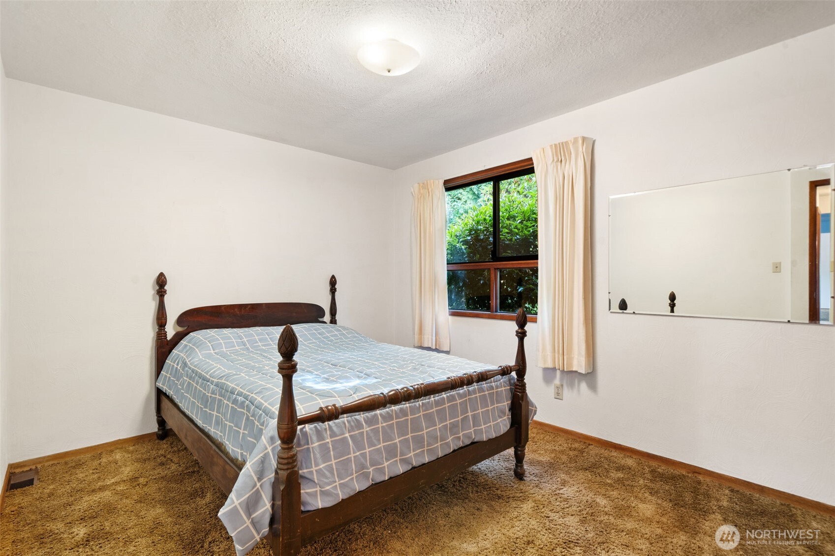 2540992 Property Photo 18