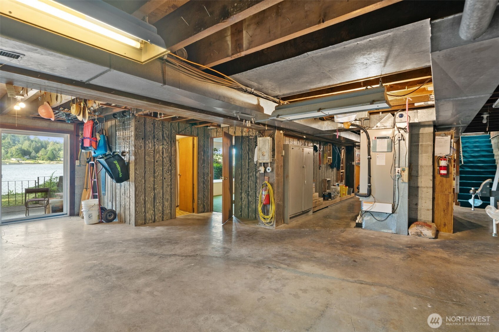 2540992 Property Photo 26
