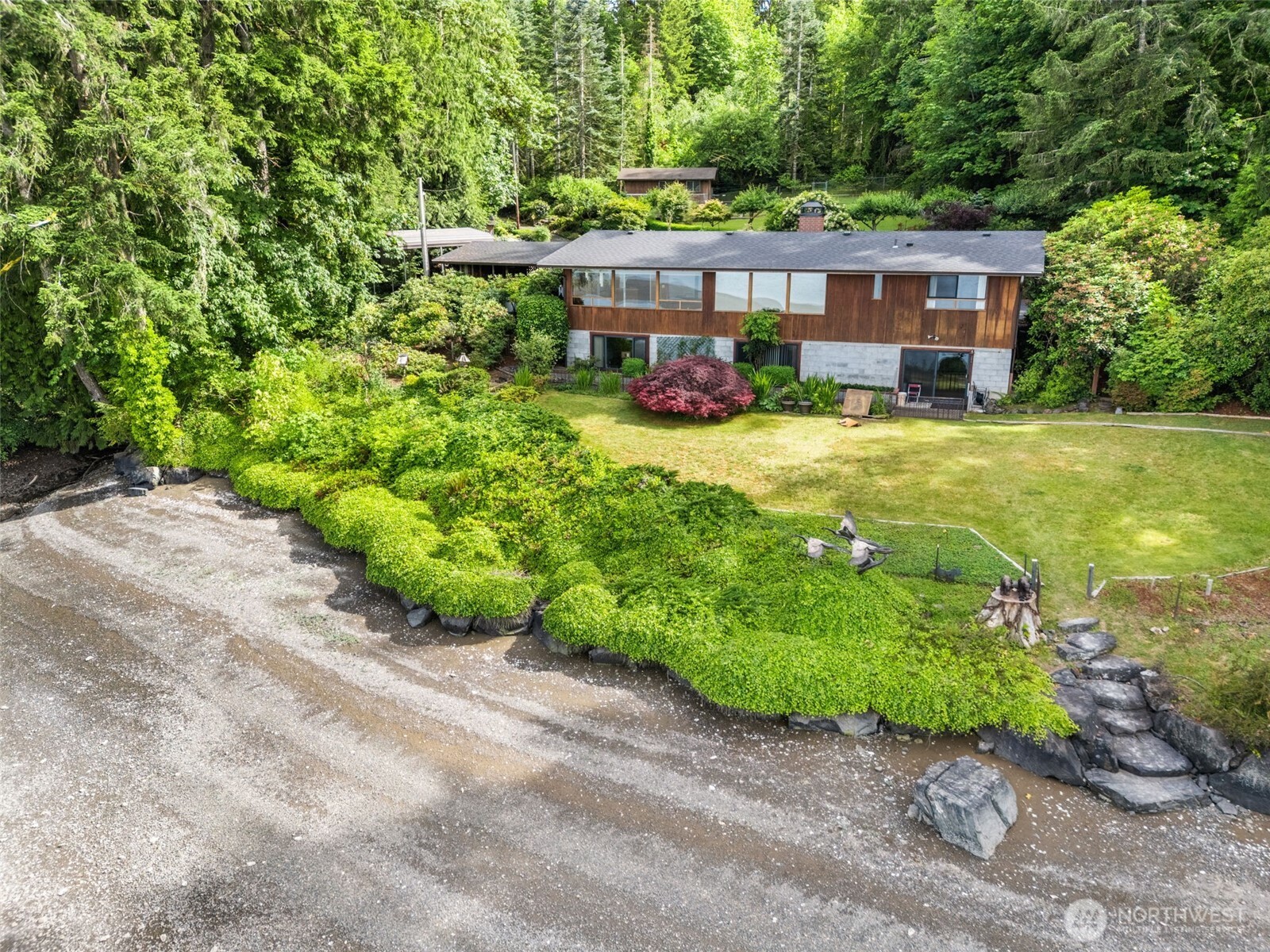 2540992 Property Photo 27