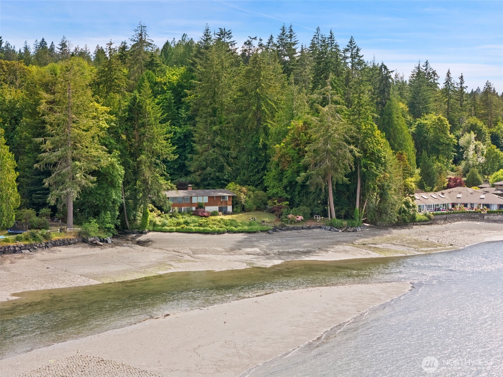 2540992 Property Photo 32