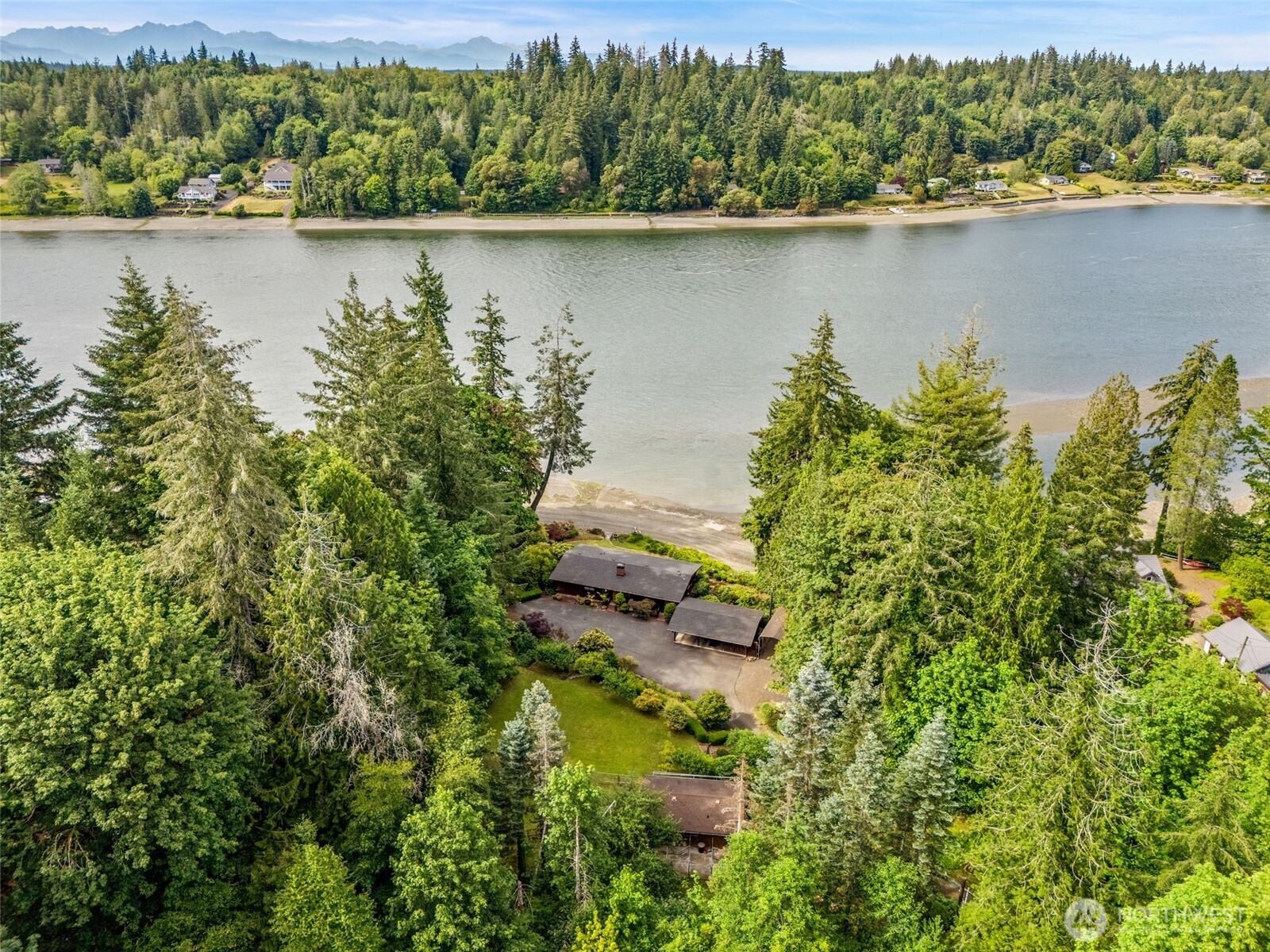 2540992 Property Photo 34