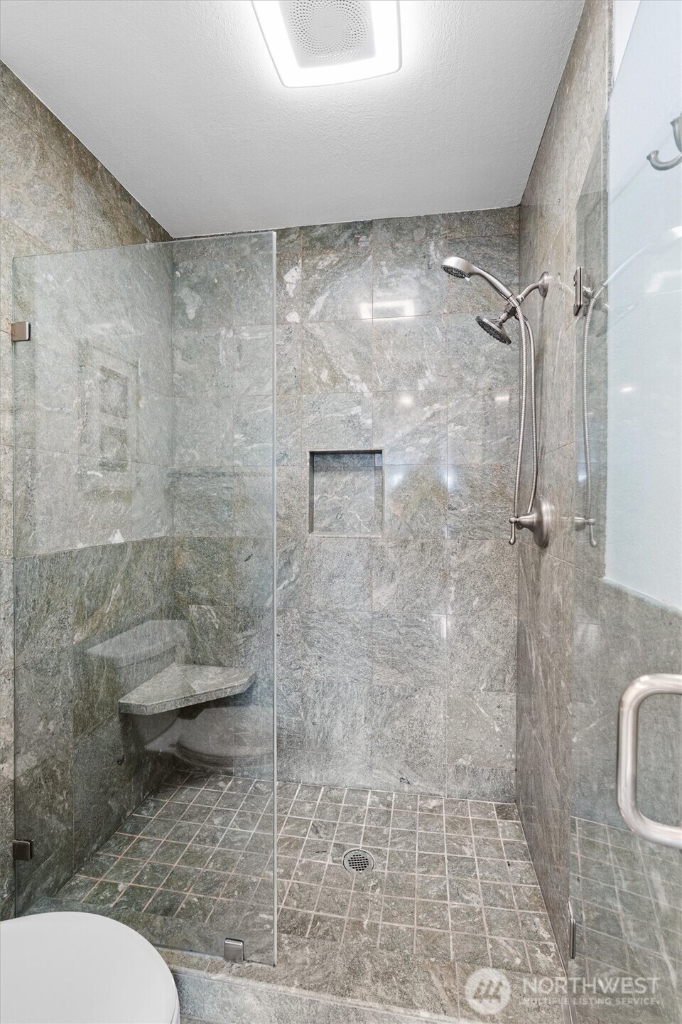 4 Lake Bellevue Drive 206 Property Photo 20