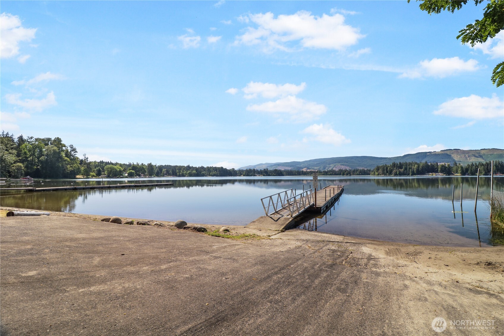 15626 Lindsay Road Property Photo 3