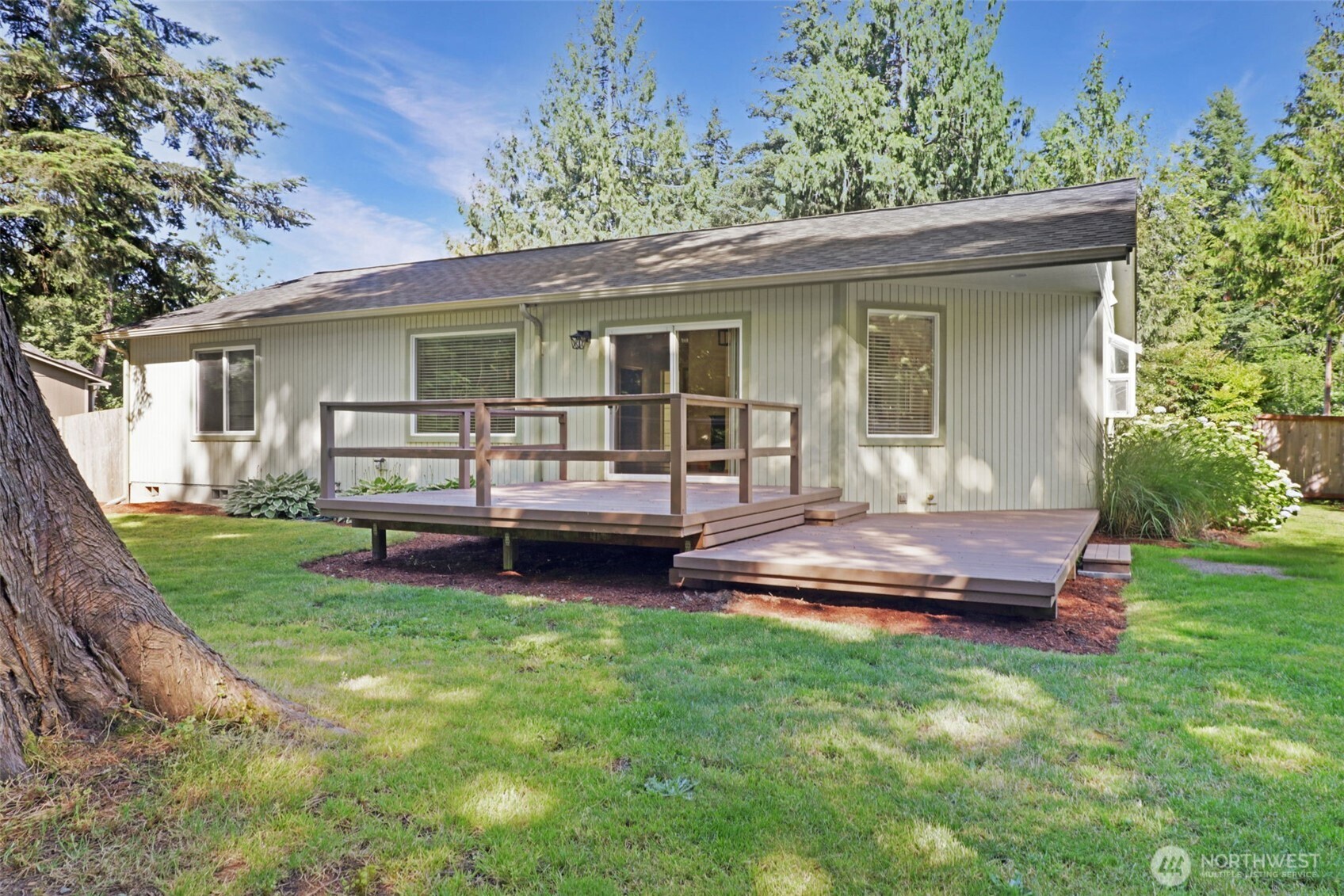 15626 Lindsay Road Property Photo 13