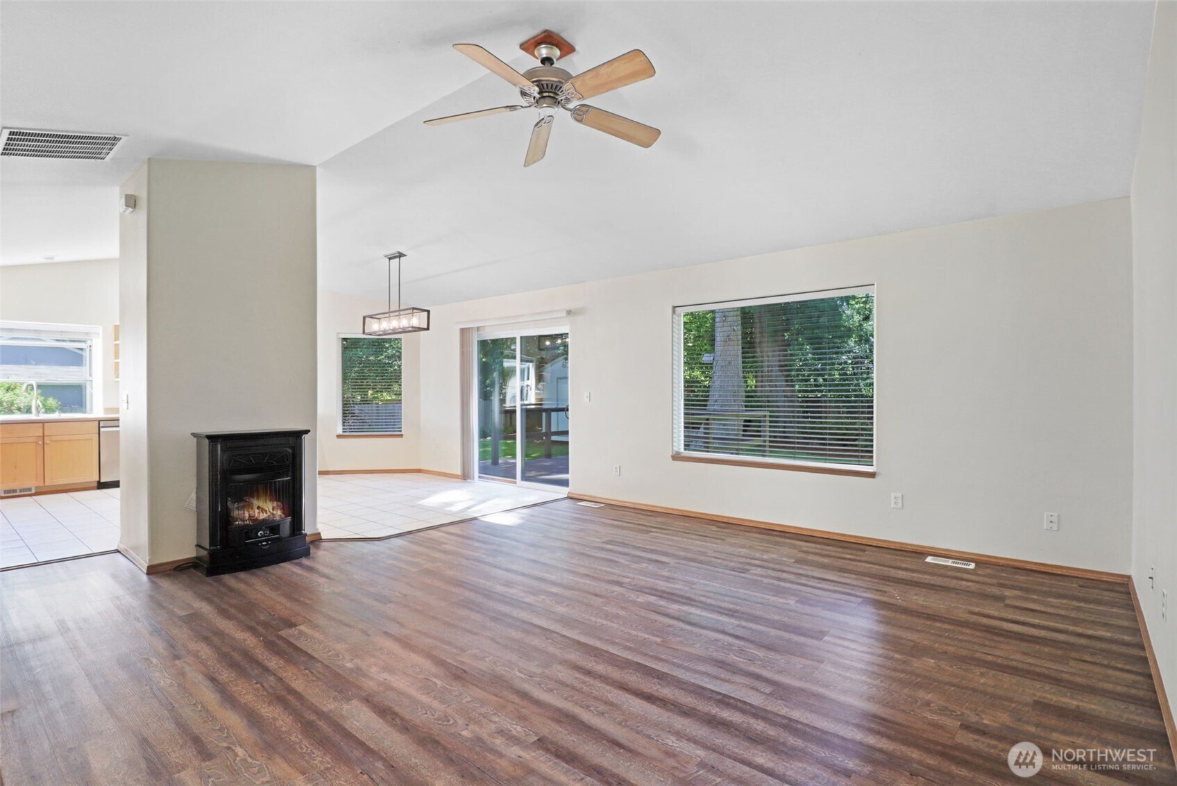 15626 Lindsay Road Property Photo 20