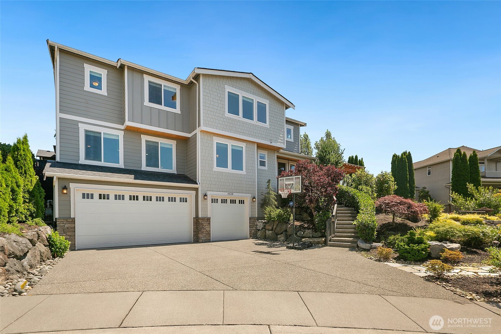 6028 37th Place Property Photo 1