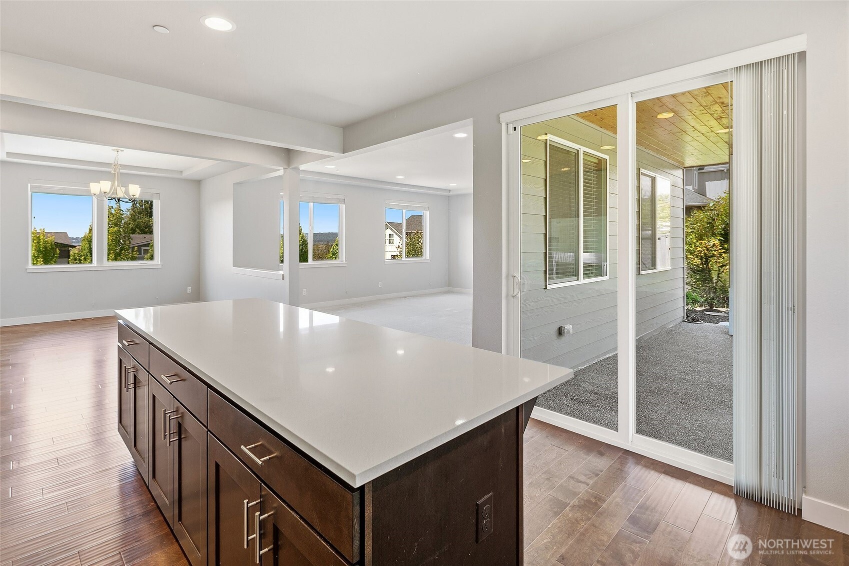 6028 37th Place Property Photo 11