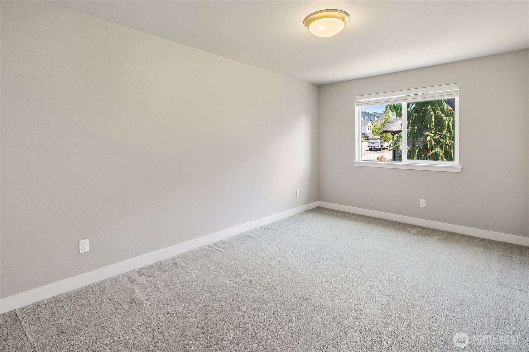 6028 37th Place Property Photo 22