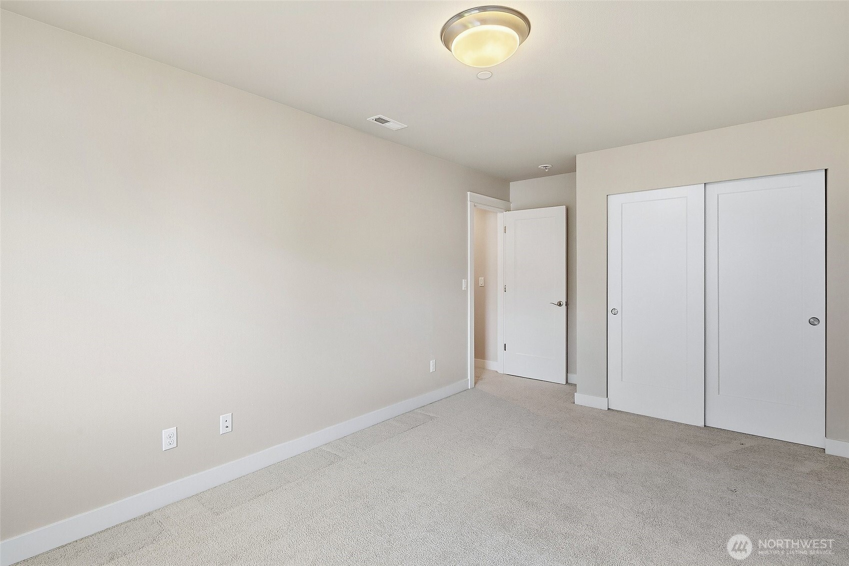 6028 37th Place Property Photo 23