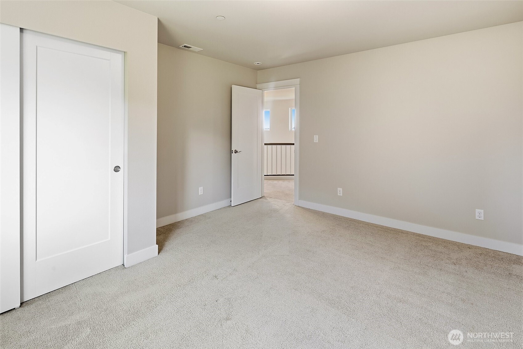 6028 37th Place Property Photo 25