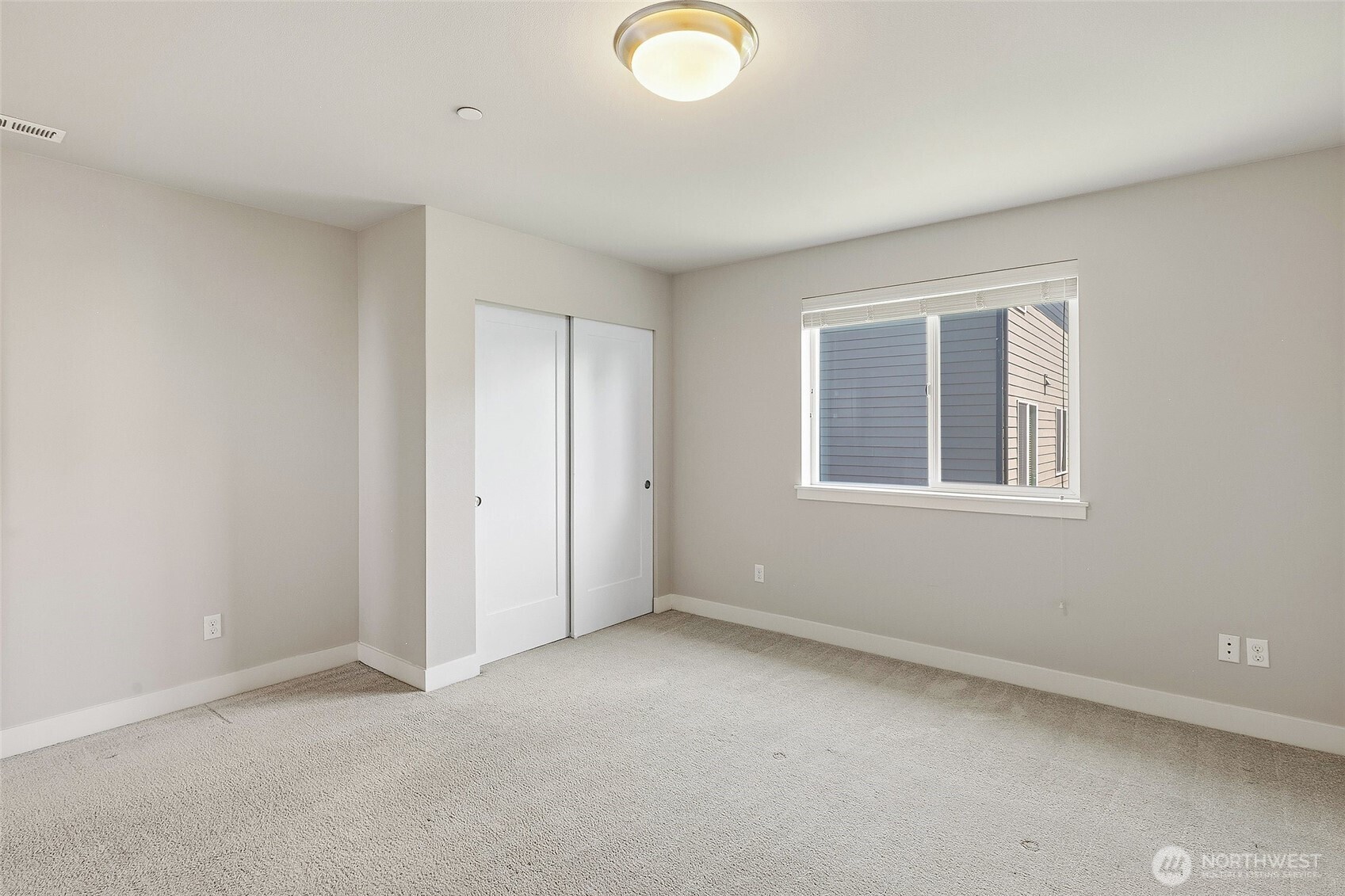 6028 37th Place Property Photo 26