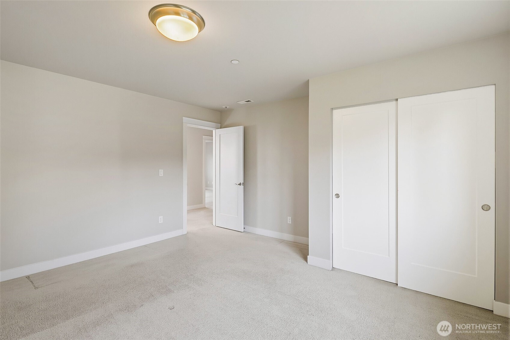 6028 37th Place Property Photo 27
