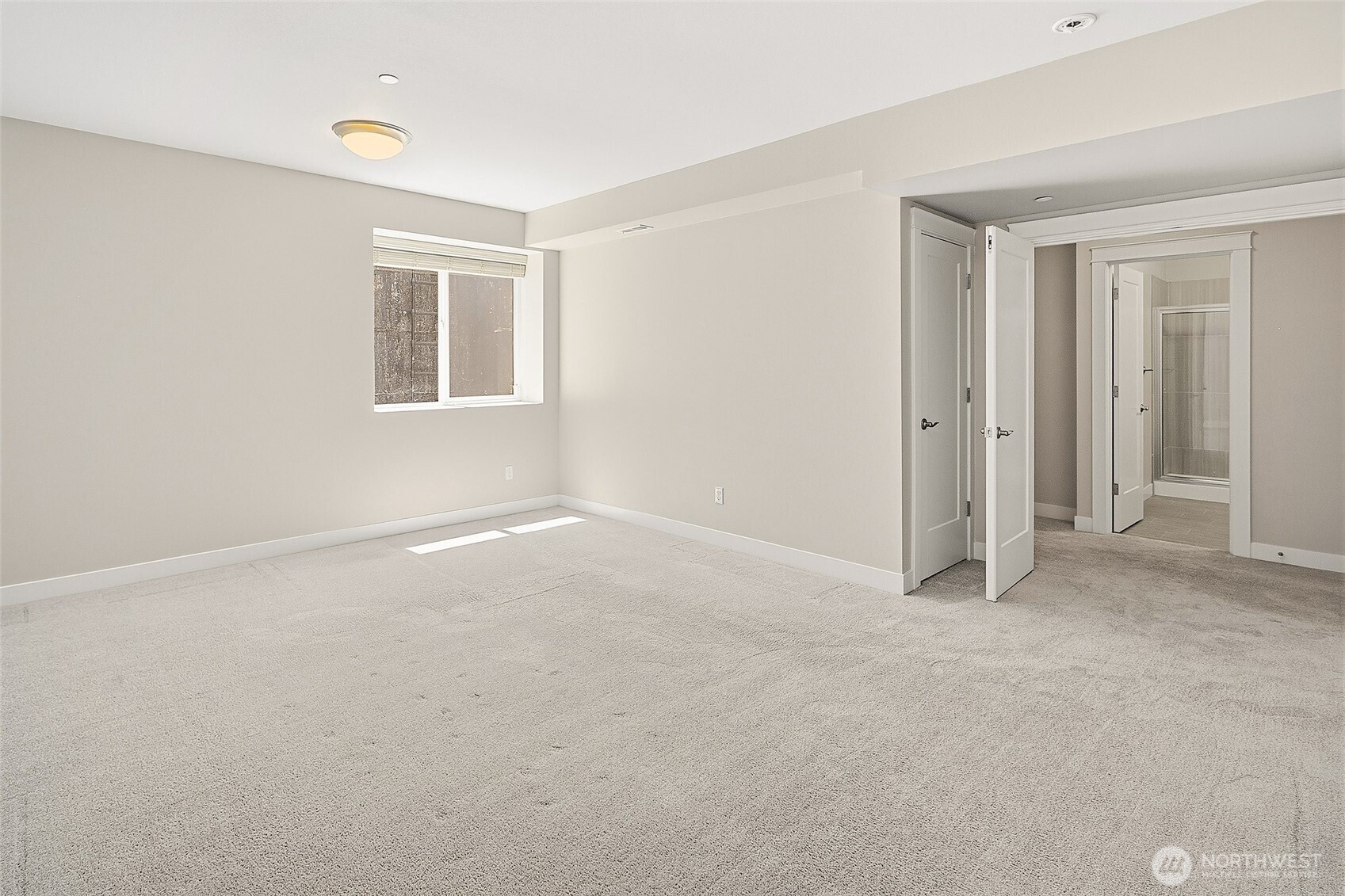 6028 37th Place Property Photo 31