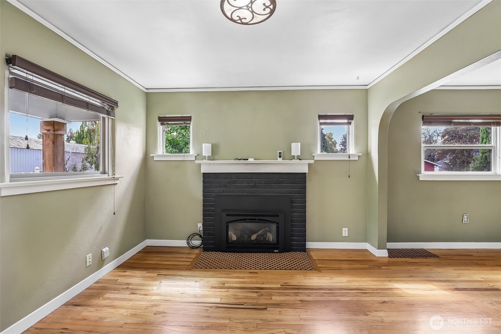 4100 Creston Avenue Property Photo 7