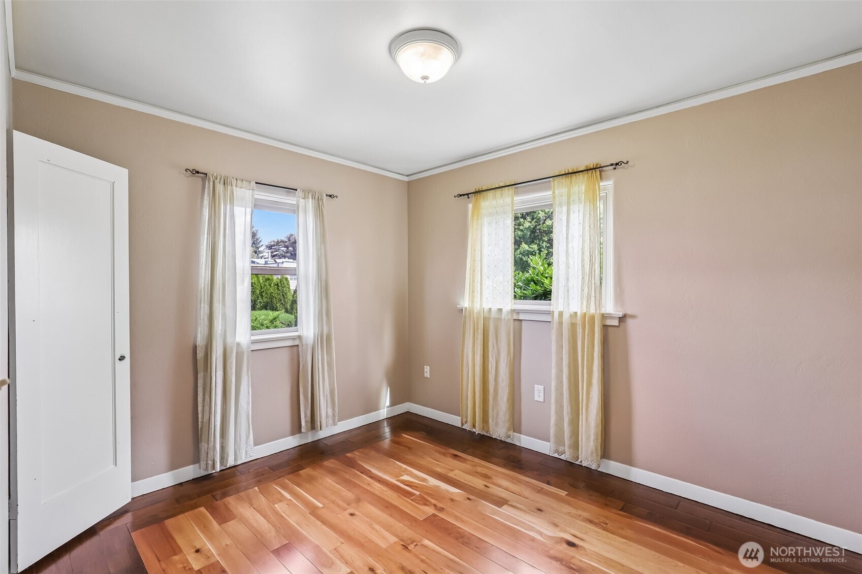 4100 Creston Avenue Property Photo 17