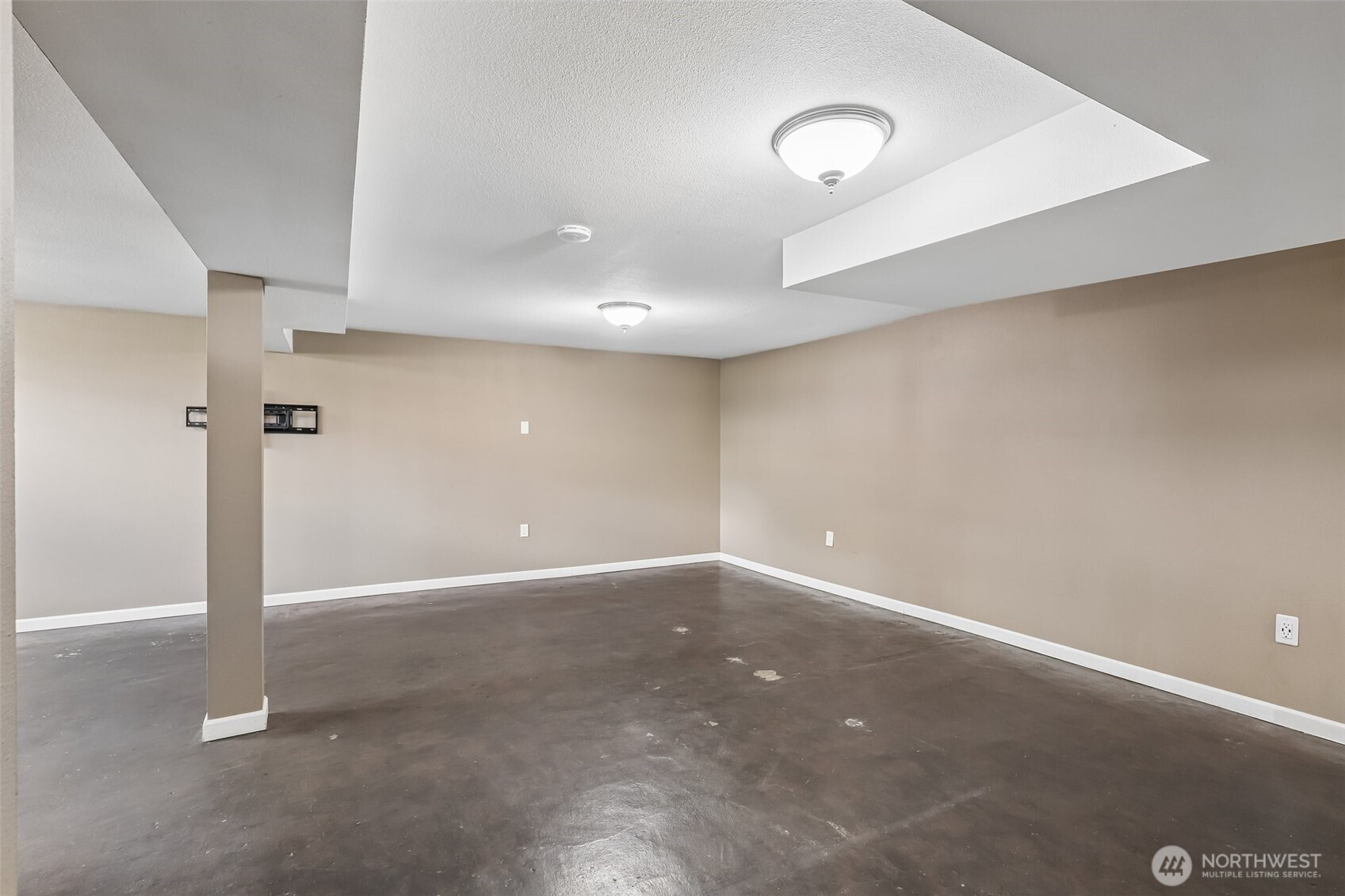 4100 Creston Avenue Property Photo 24