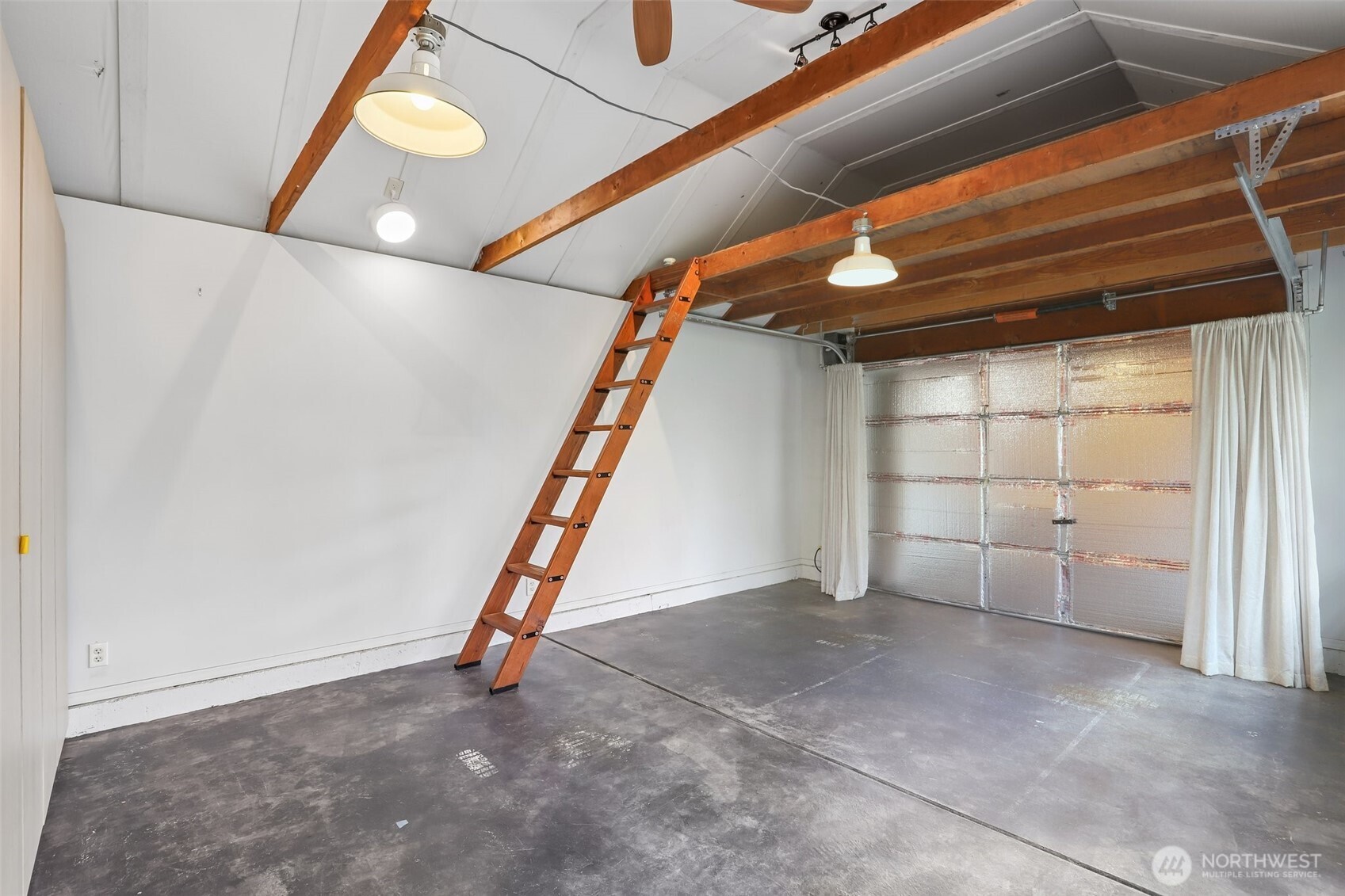 4100 Creston Avenue Property Photo 29