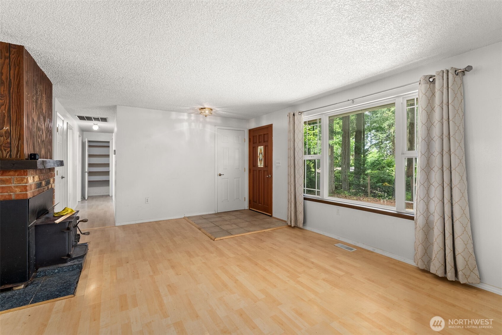 7126 80th Street Property Photo 8