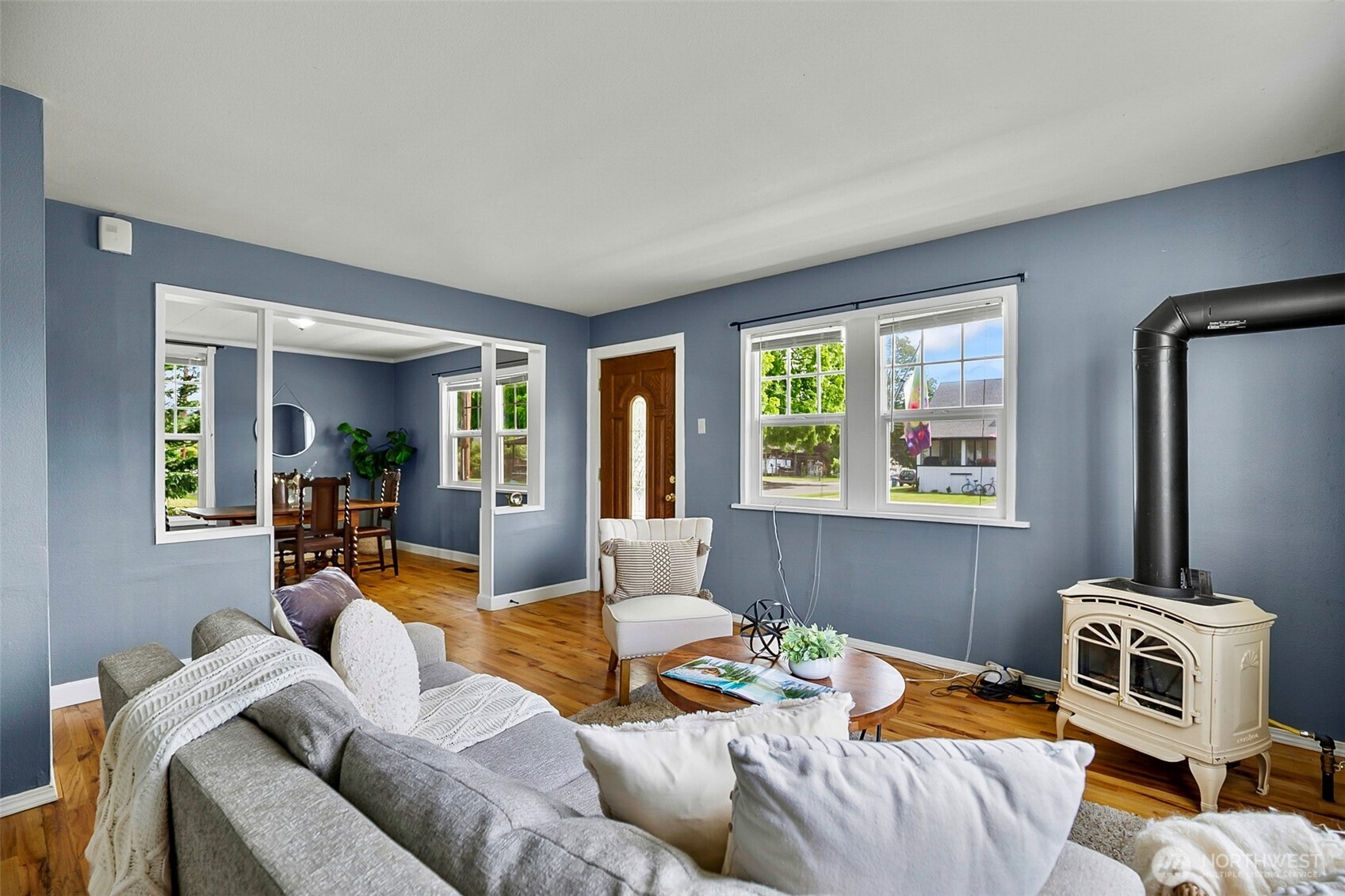 307 3rd Street Property Photo 5