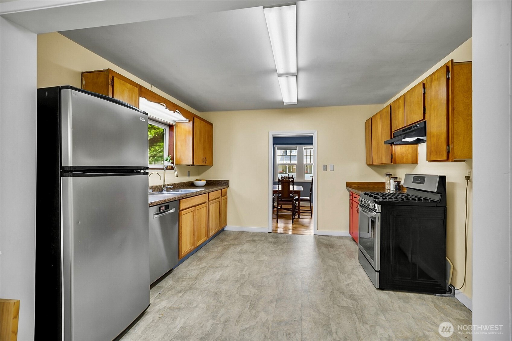 307 3rd Street Property Photo 15