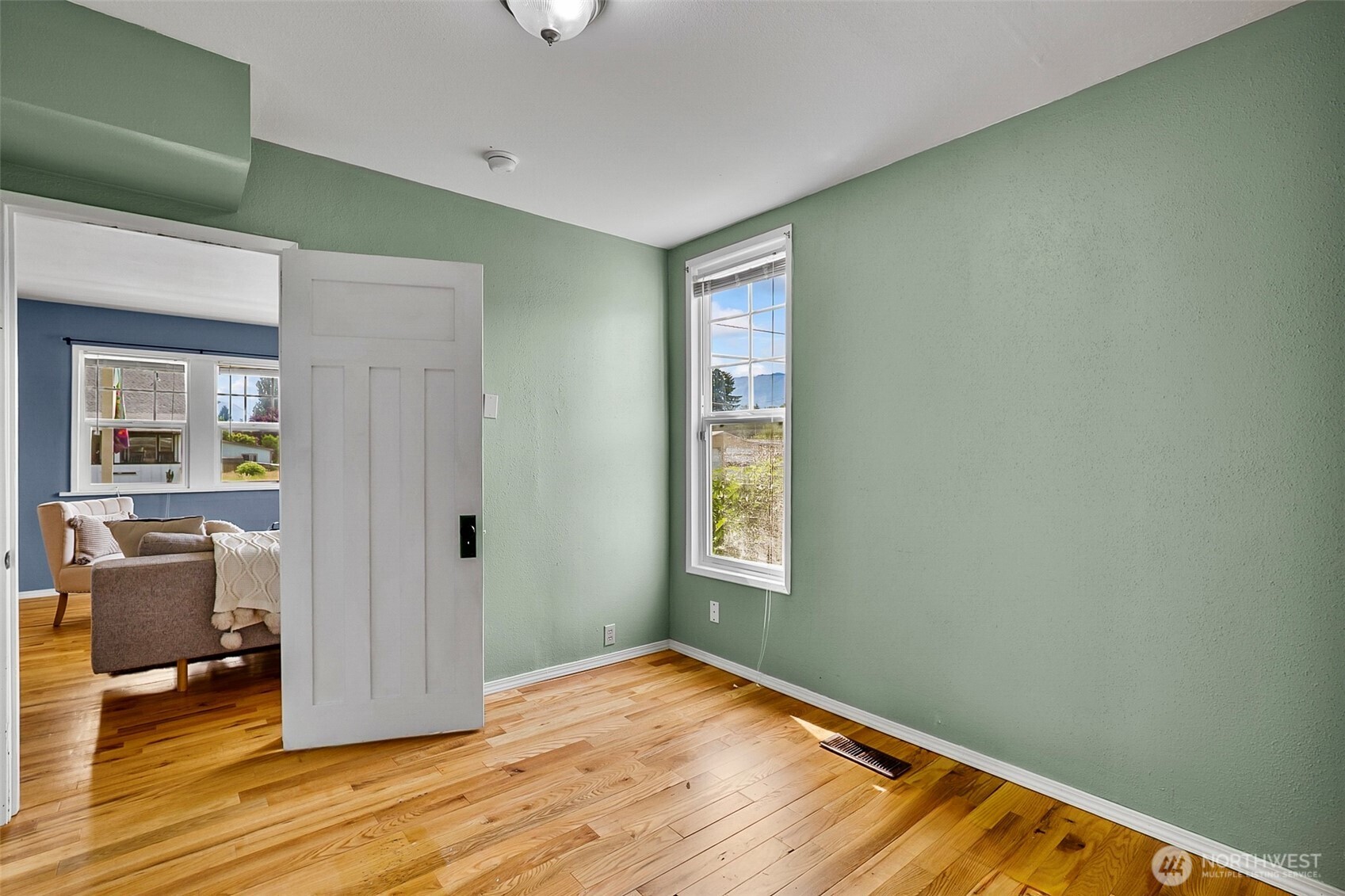 307 3rd Street Property Photo 19