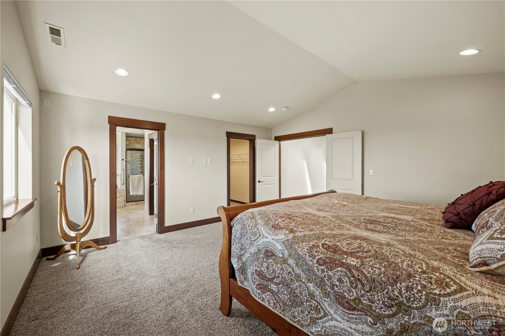 6916 37th Place Property Photo 15
