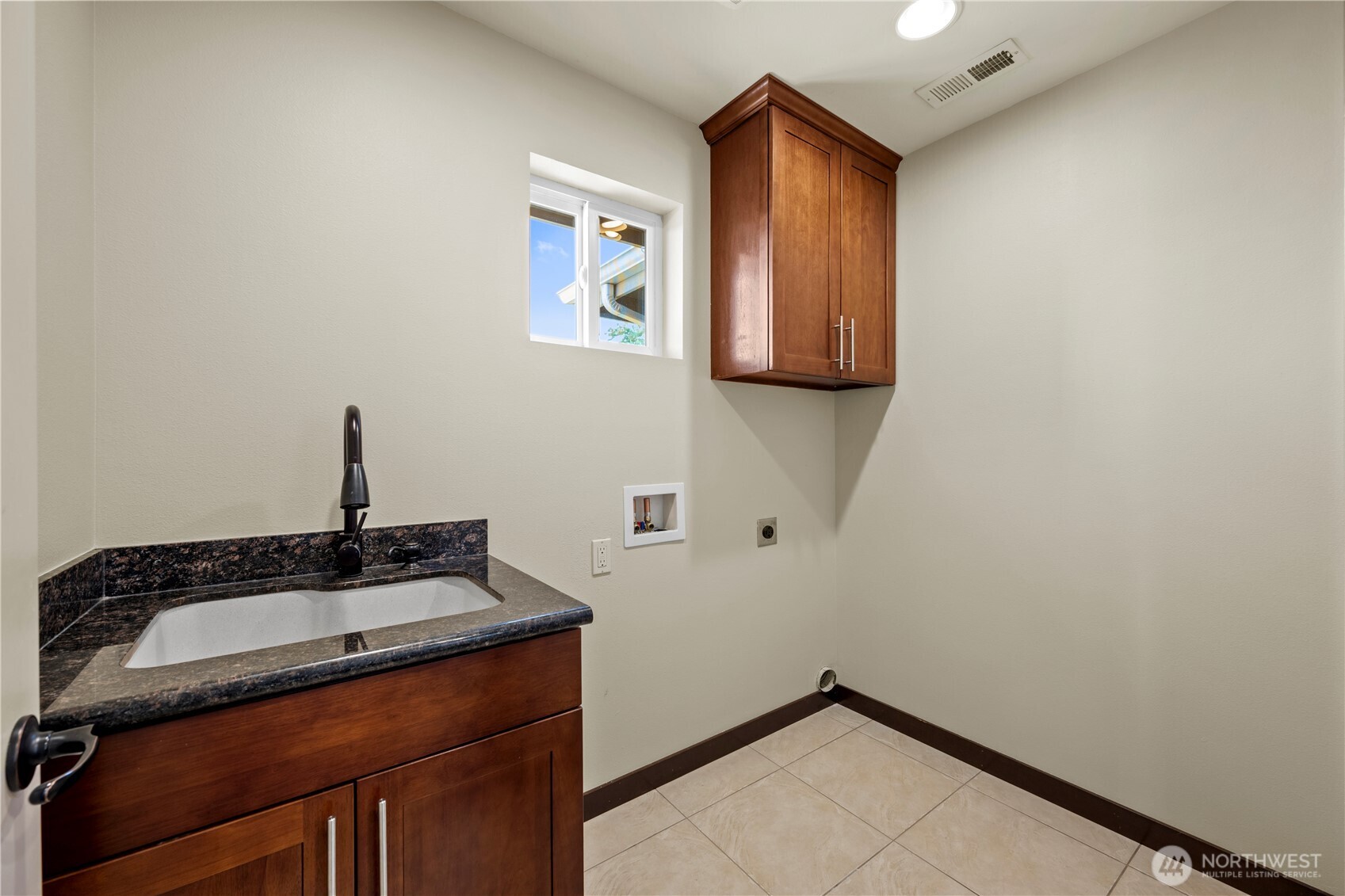 6916 37th Place Property Photo 26