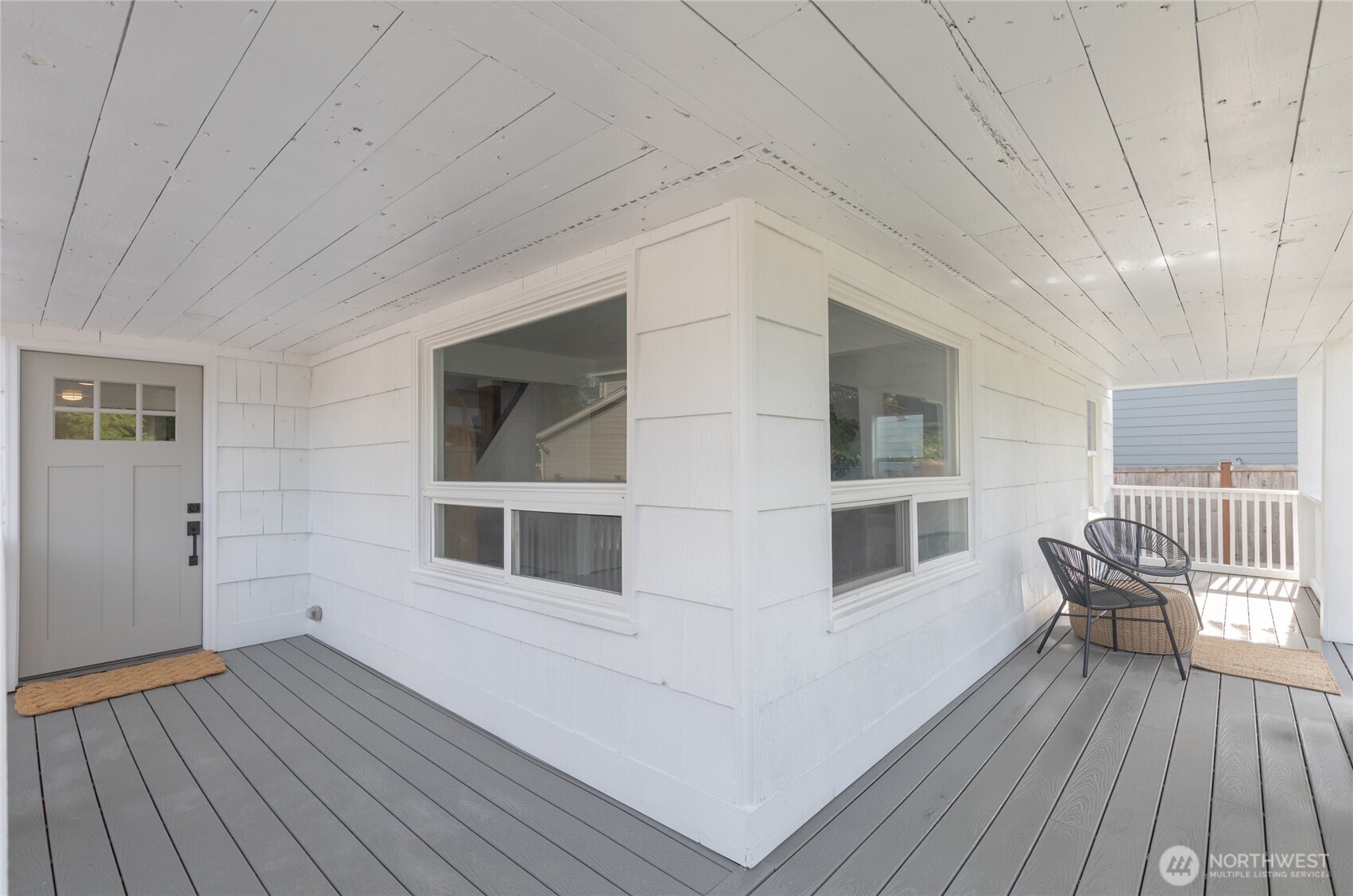 11822 24th Street Property Photo 4