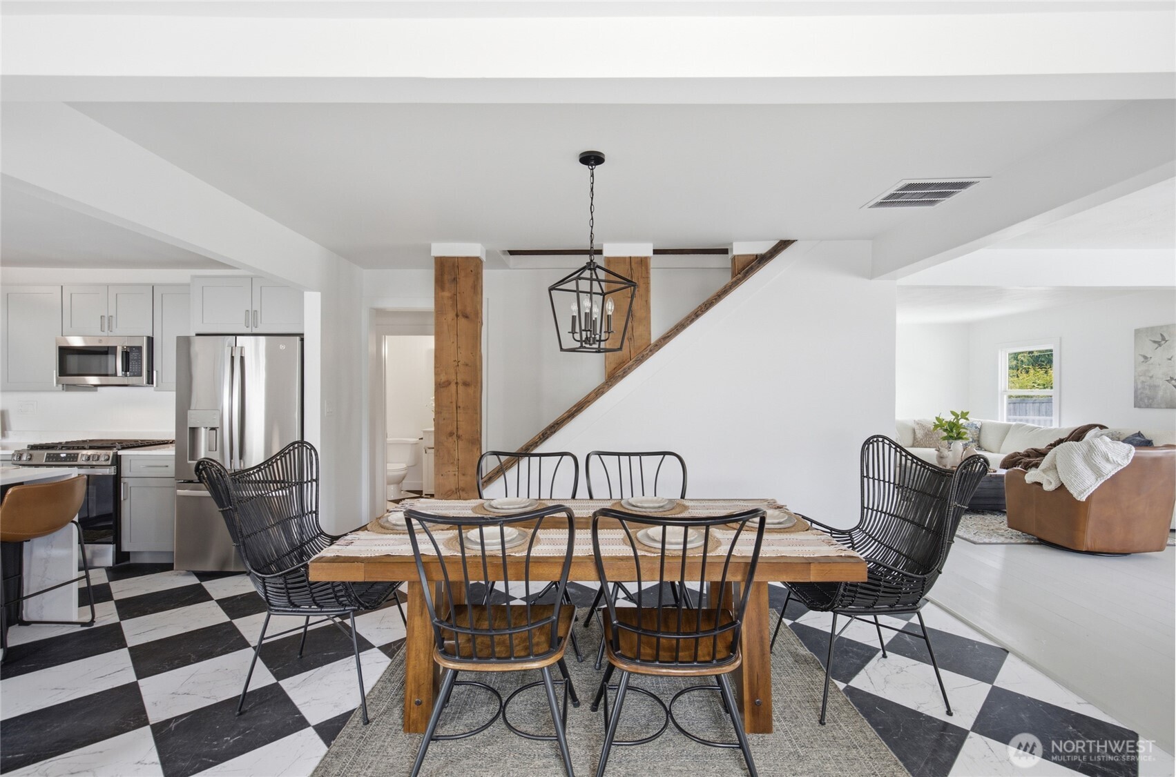 11822 24th Street Property Photo 6