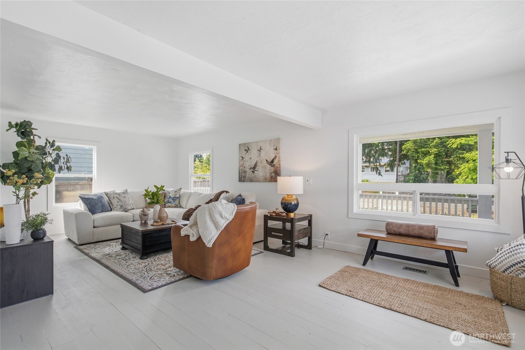 11822 24th Street Property Photo 8