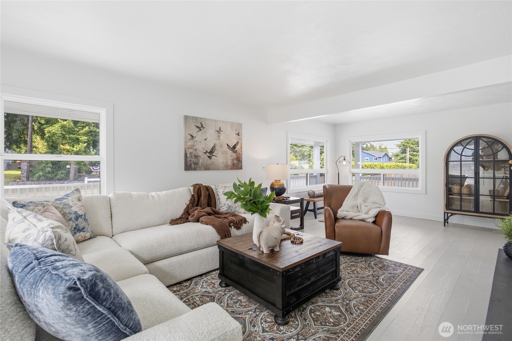 11822 24th Street Property Photo 9