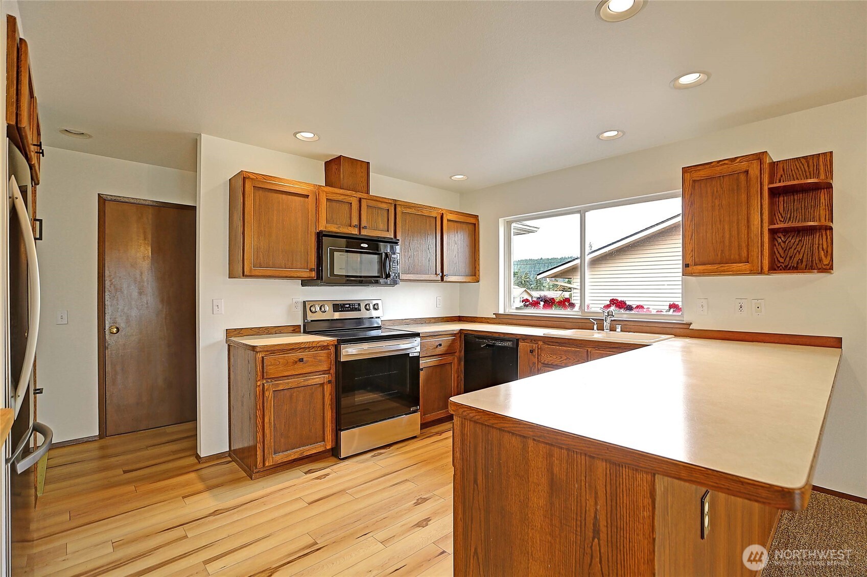283 Meadow Drive Property Photo 6