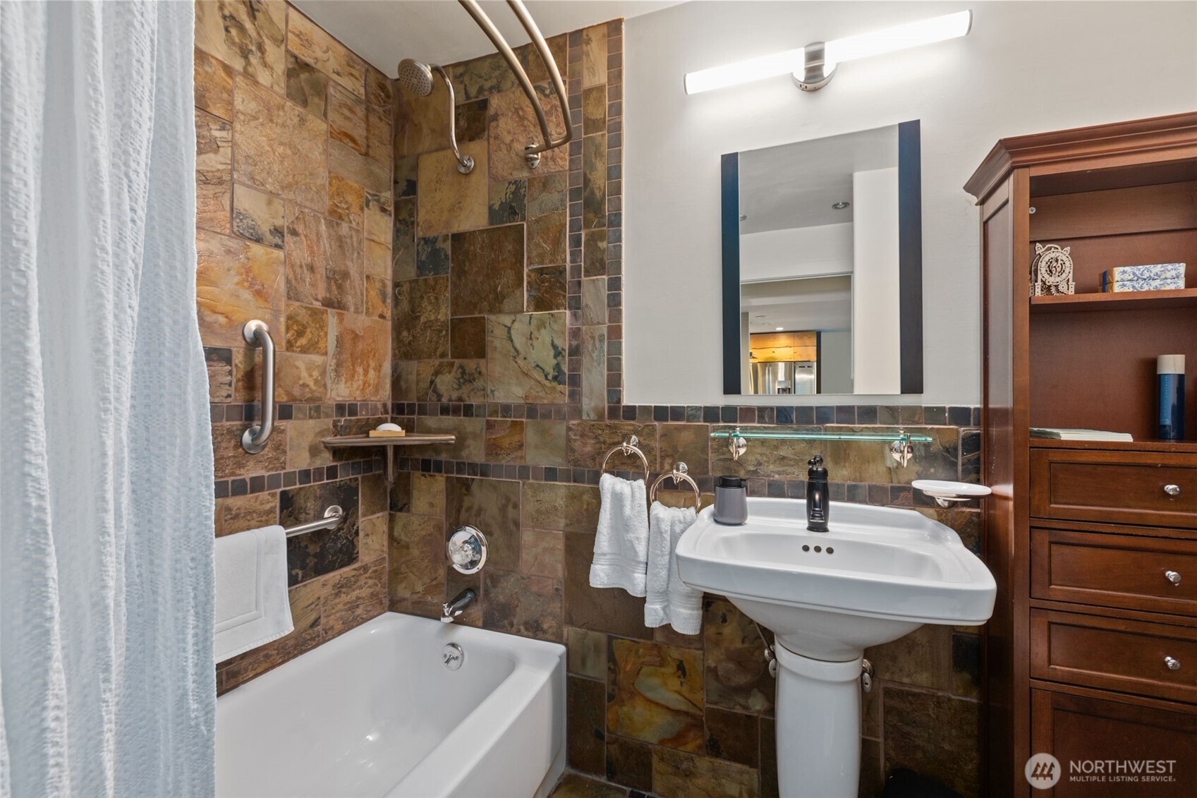 10903 Glen Acres Drive B Property Photo 26