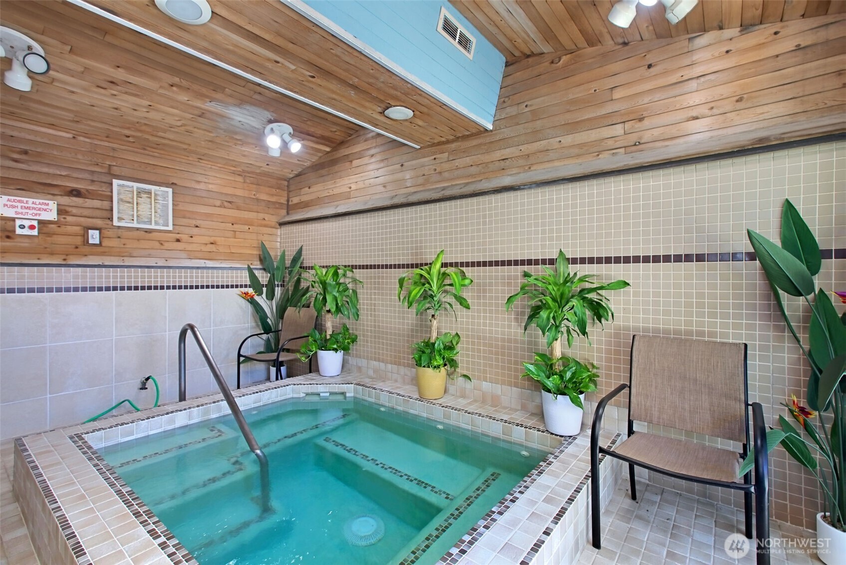 10903 Glen Acres Drive B Property Photo 33