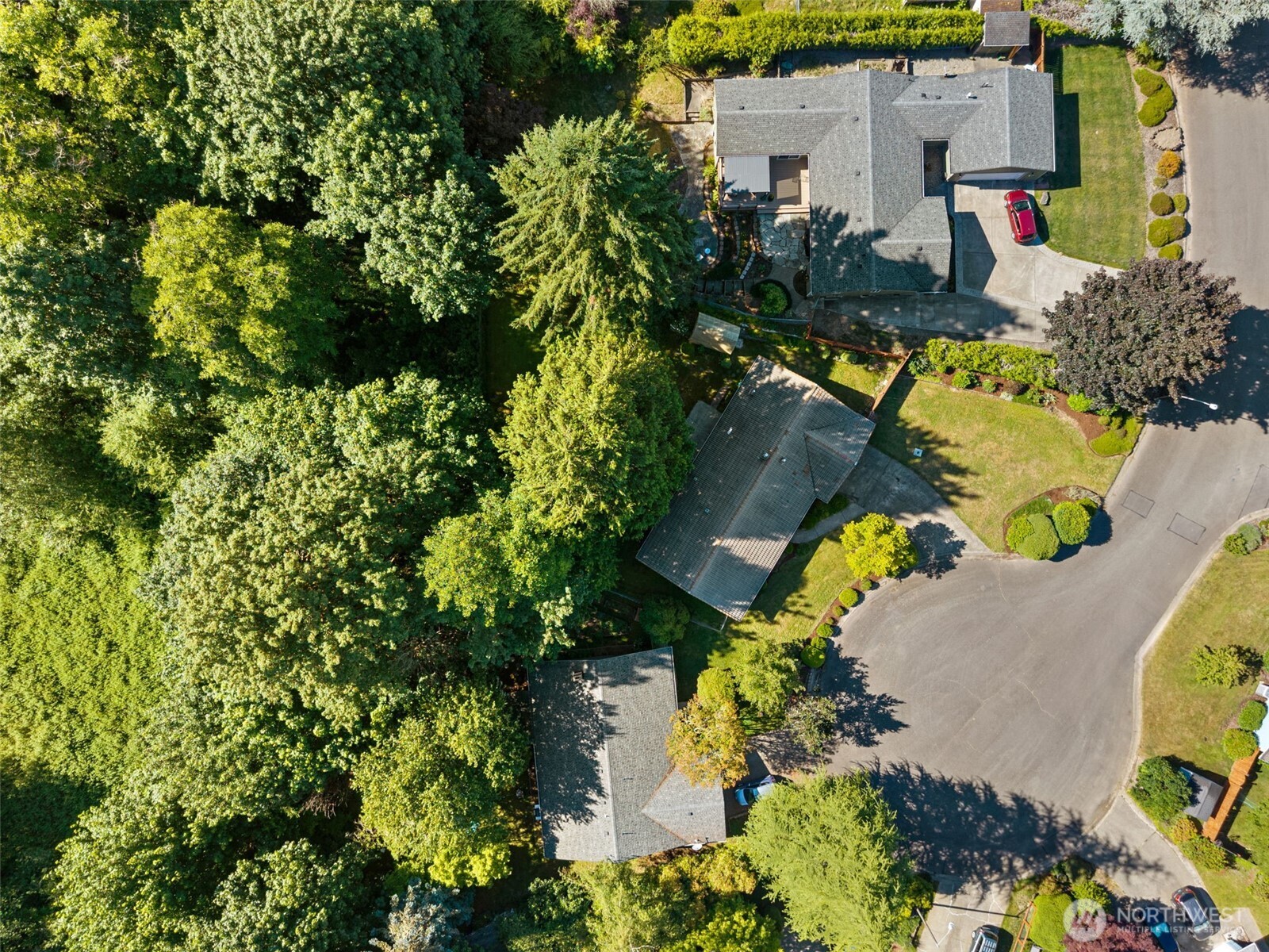 2228 Tandem Court Property Photo 4
