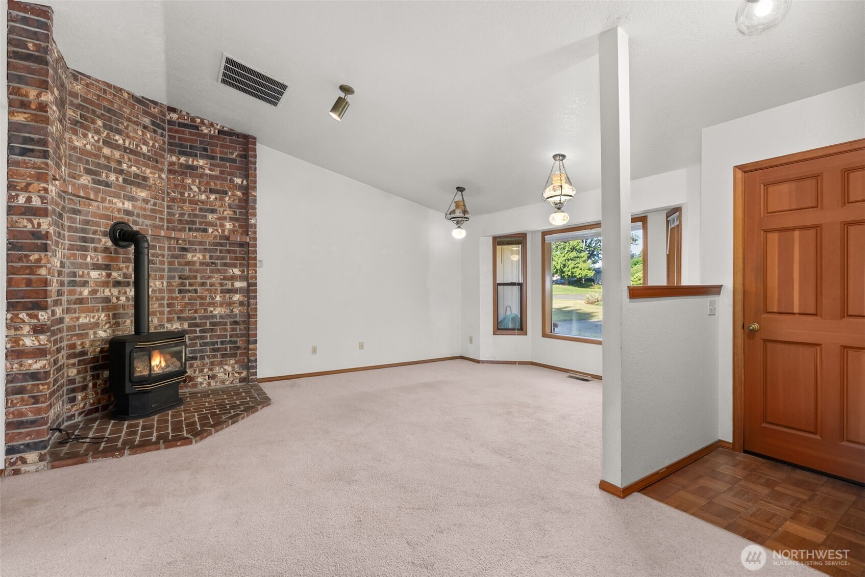 2228 Tandem Court Property Photo 11