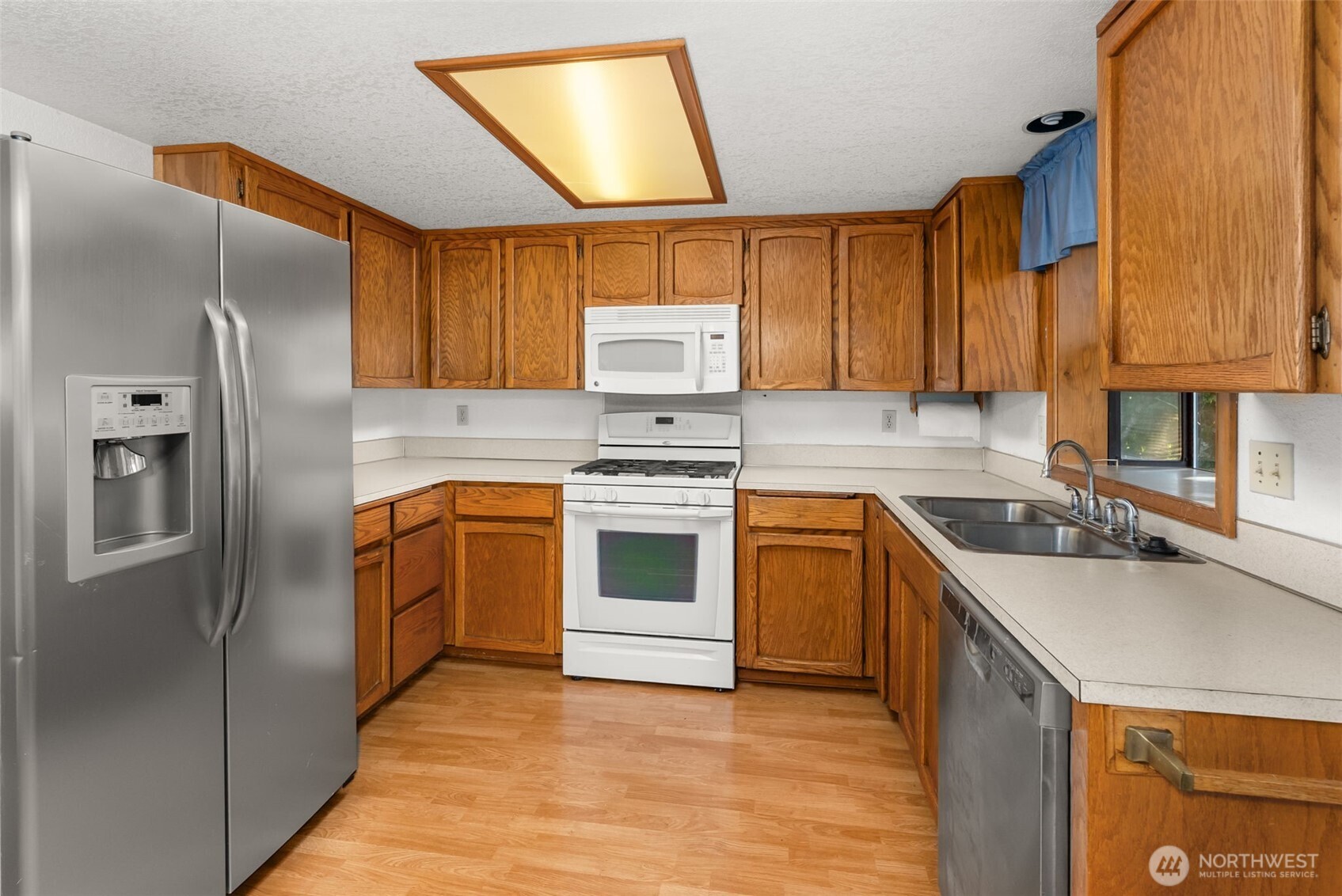 2228 Tandem Court Property Photo 14