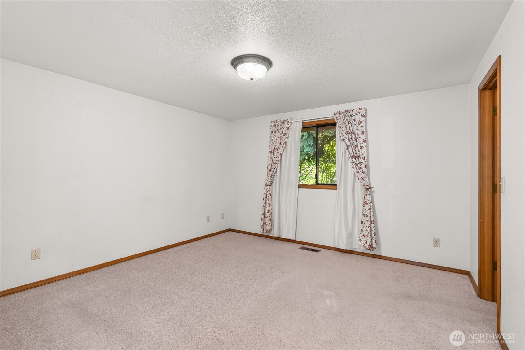 2228 Tandem Court Property Photo 18