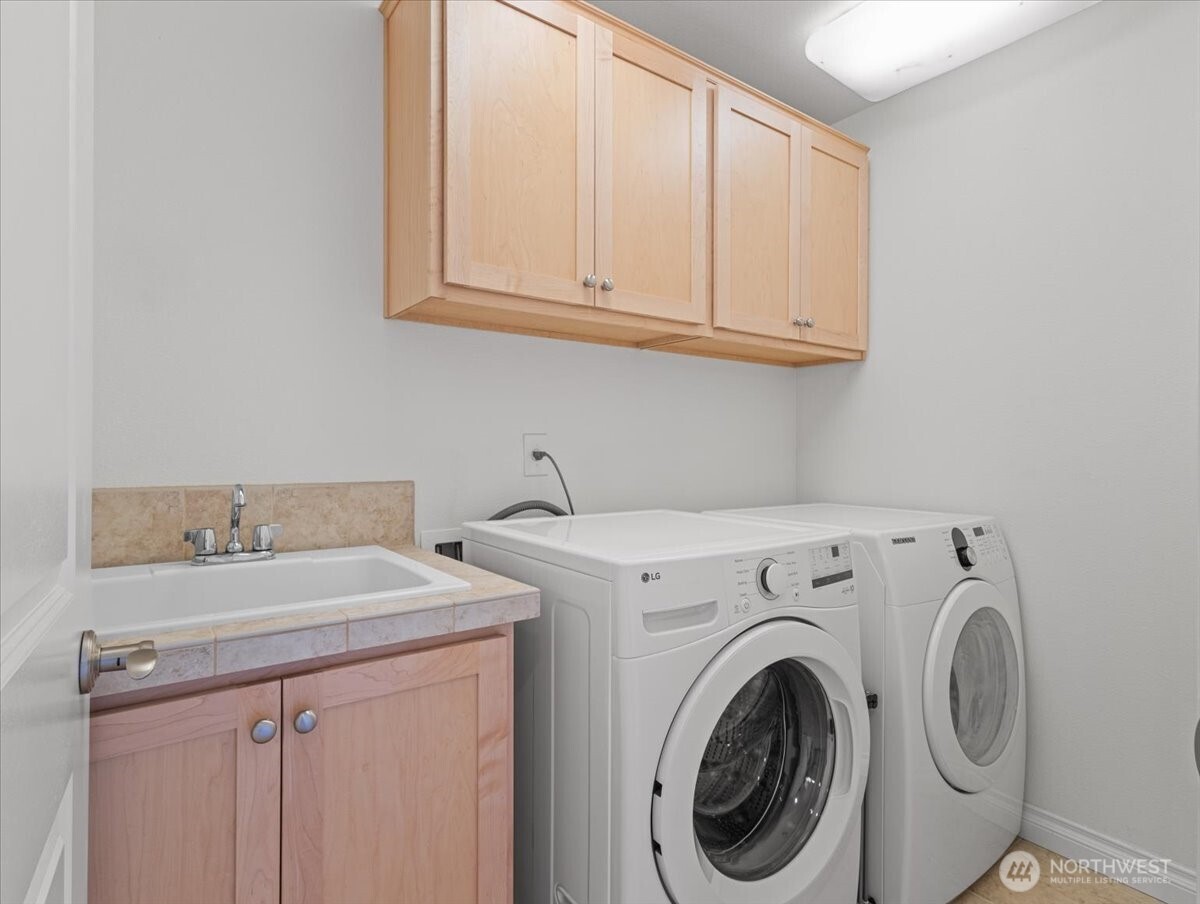 211 Se 198th Place Property Photo 29