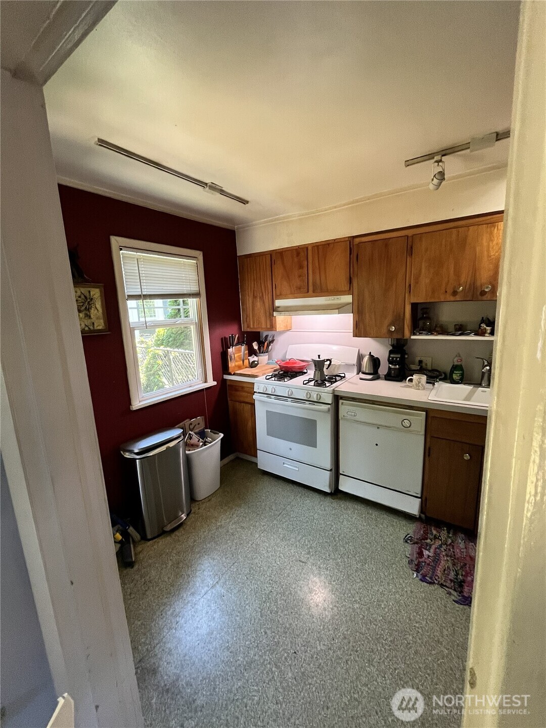1010 Bellevue Court Property Photo 9