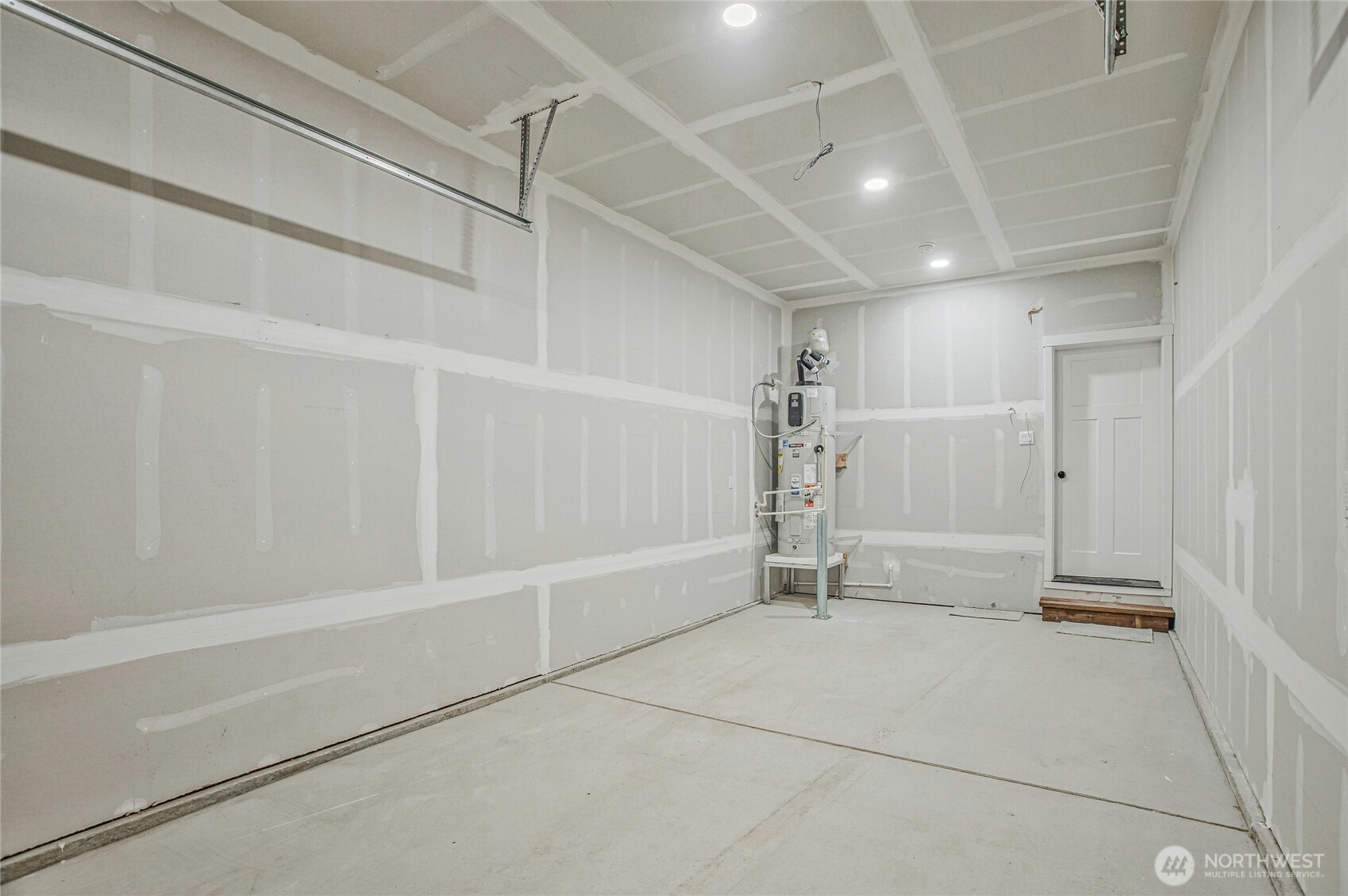 1402 E 51st Street Property Photo 24
