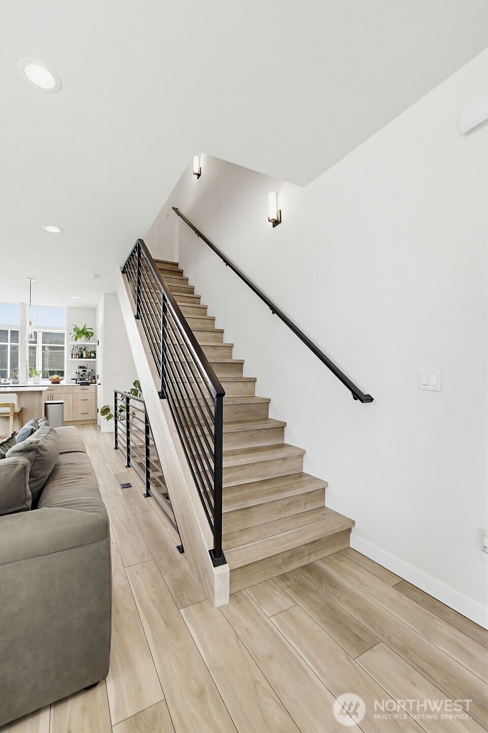 902 N 86th Street Property Photo 4