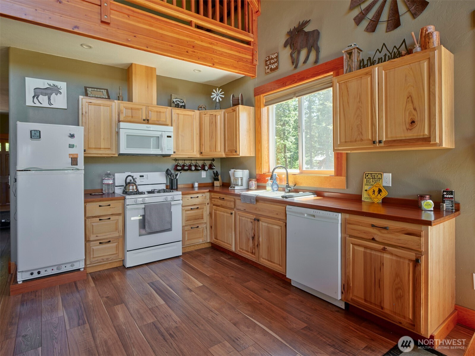 502 Loowit Lane Property Photo 8