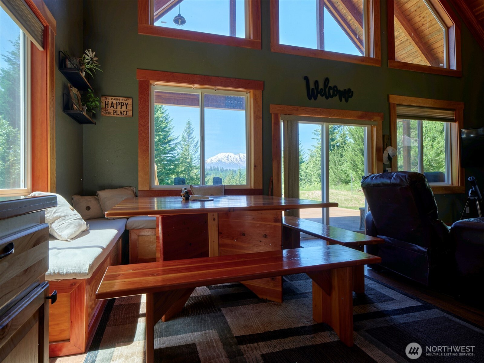 502 Loowit Lane Property Photo 13