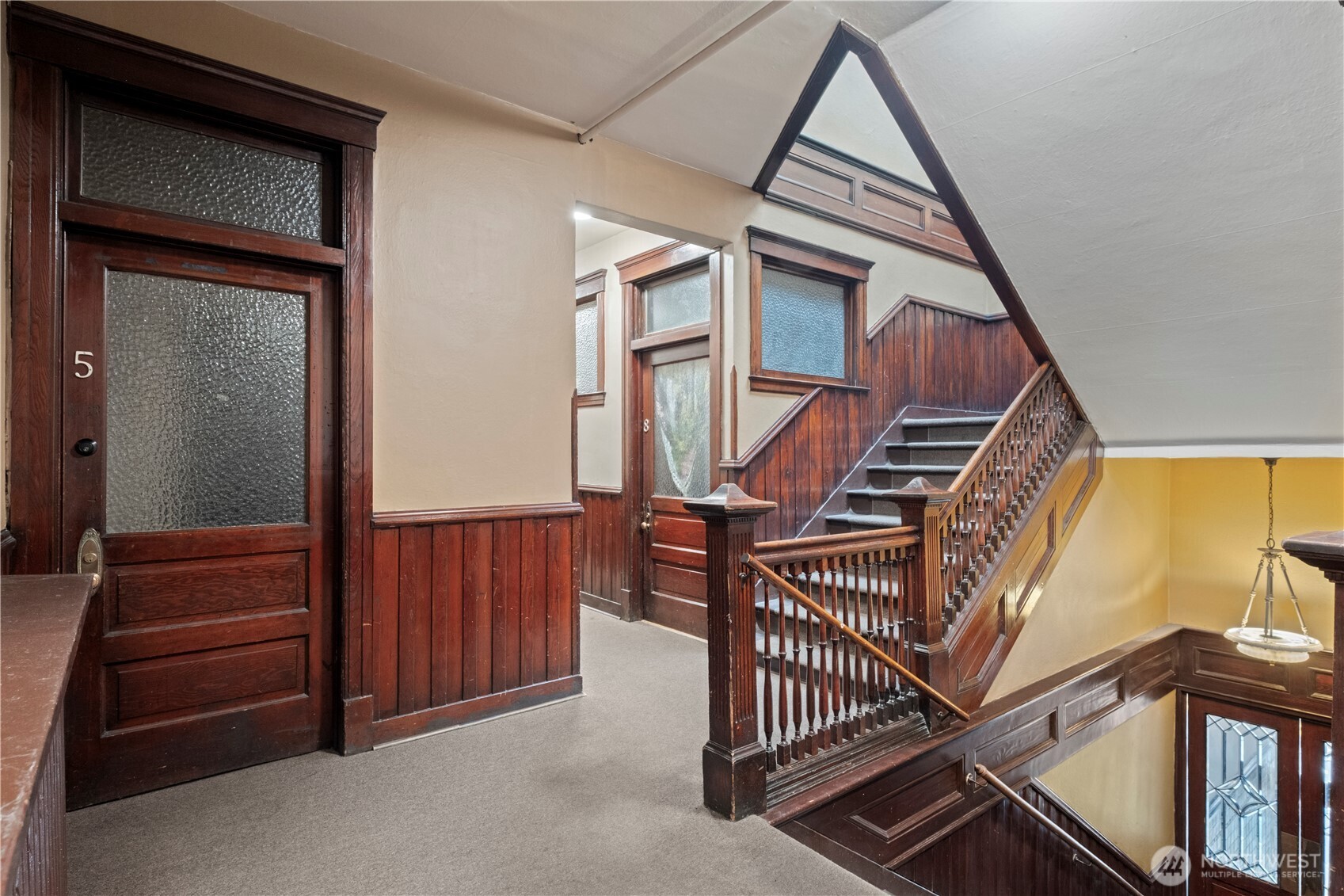 176 S Howard Street Property Photo 2