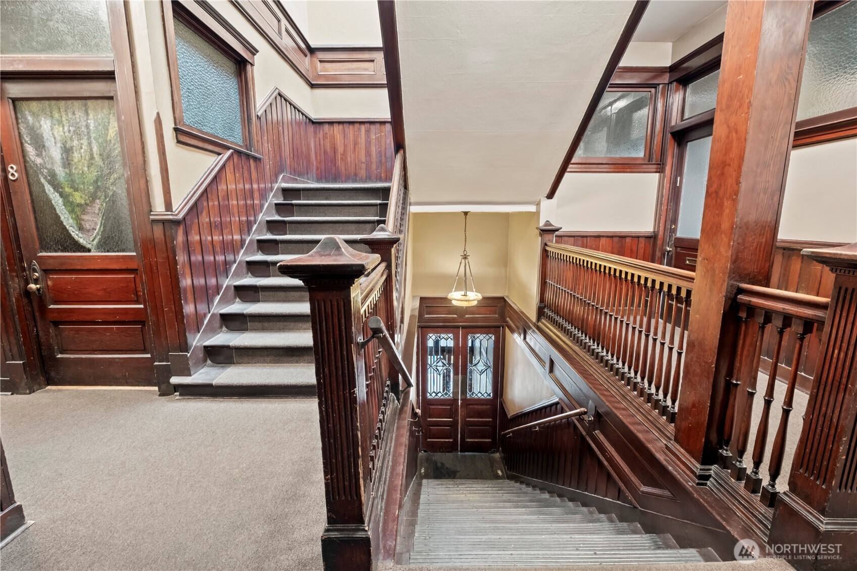 176 S Howard Street Property Photo 3