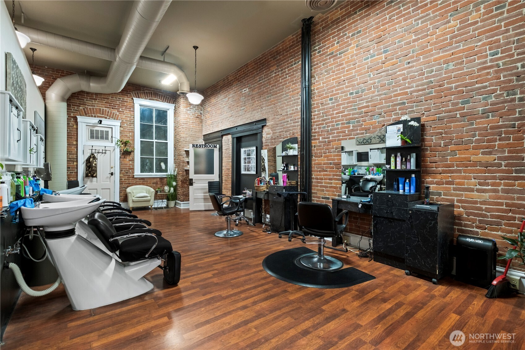 176 S Howard Street Property Photo 11